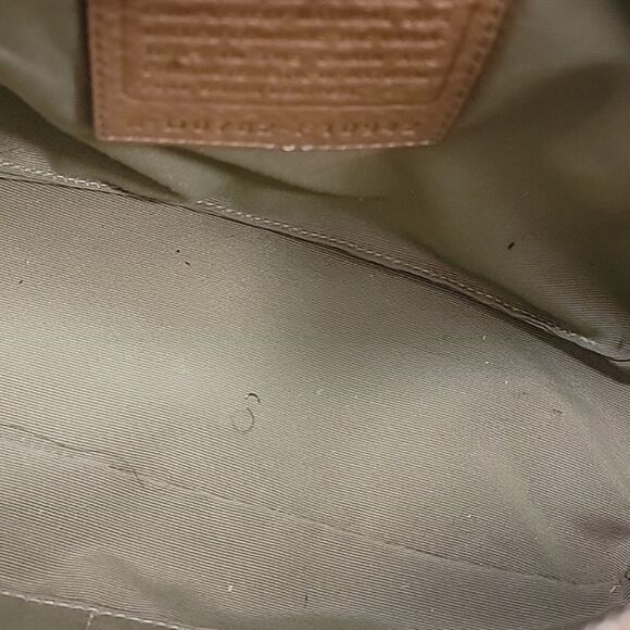 Coach 'F10942' Tan Pebbled Leather Baguette shoulder bag / crossbody Y2K 2007 - Picture 8 of 9